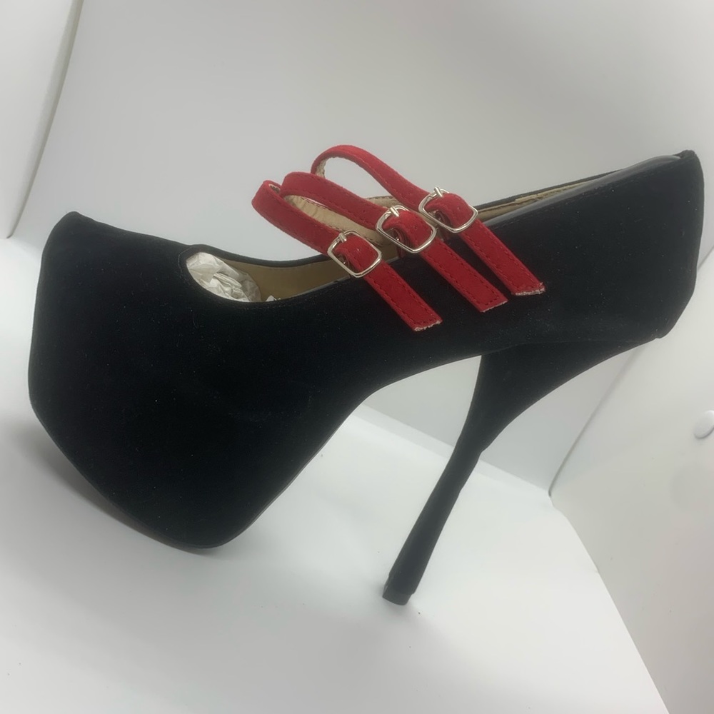 🎉Black High Heels with Red Straps